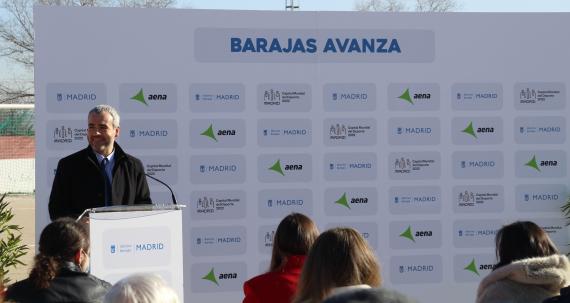 Aena y el Ayuntamiento de Madrid firman un convenio para la cesión de terrenos en el Distrito de Barajas con fines deportivos