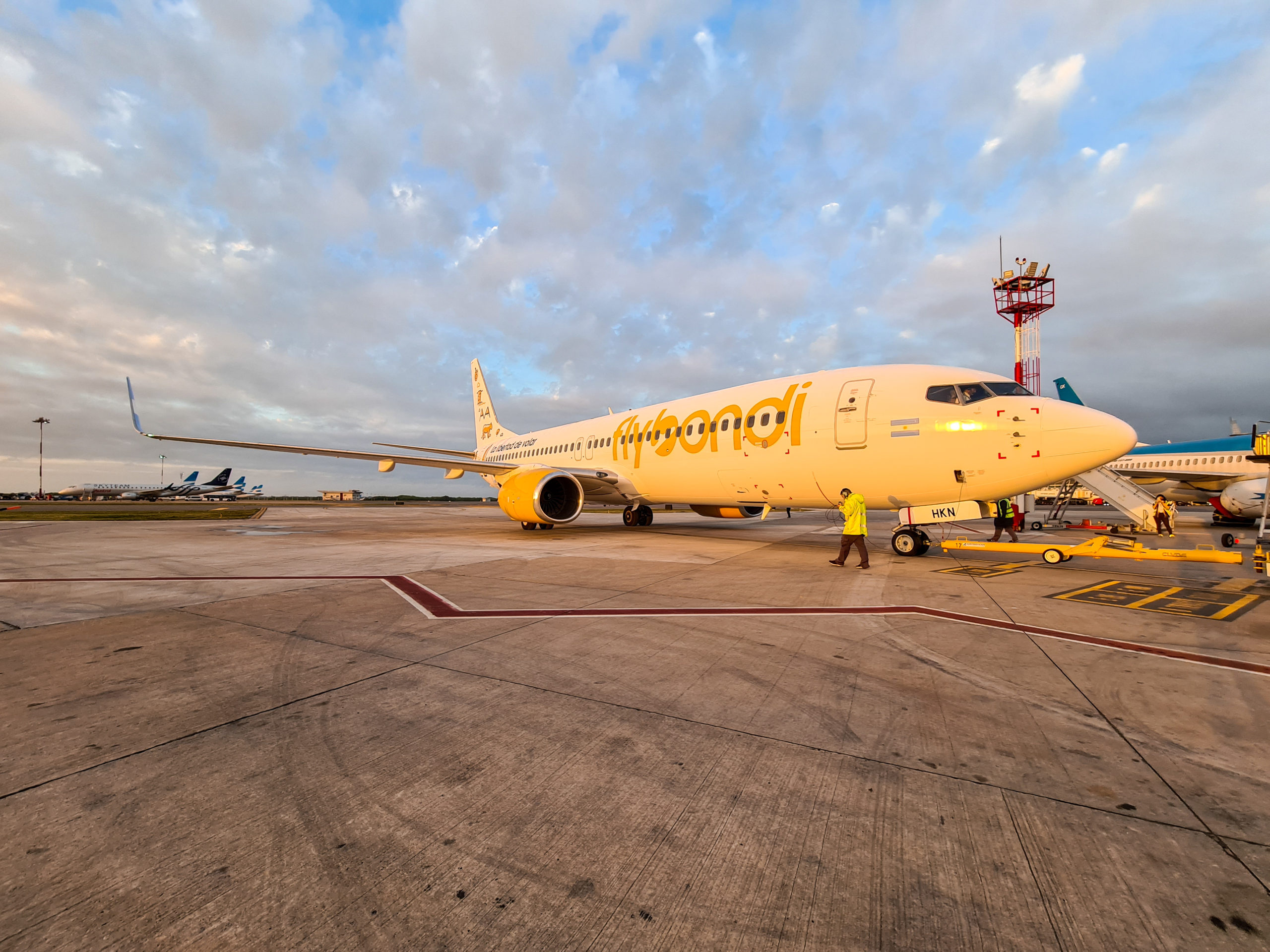A partir del 12 de abril, Flybondi repondrá vuelos entre Córdoba y Mendoza