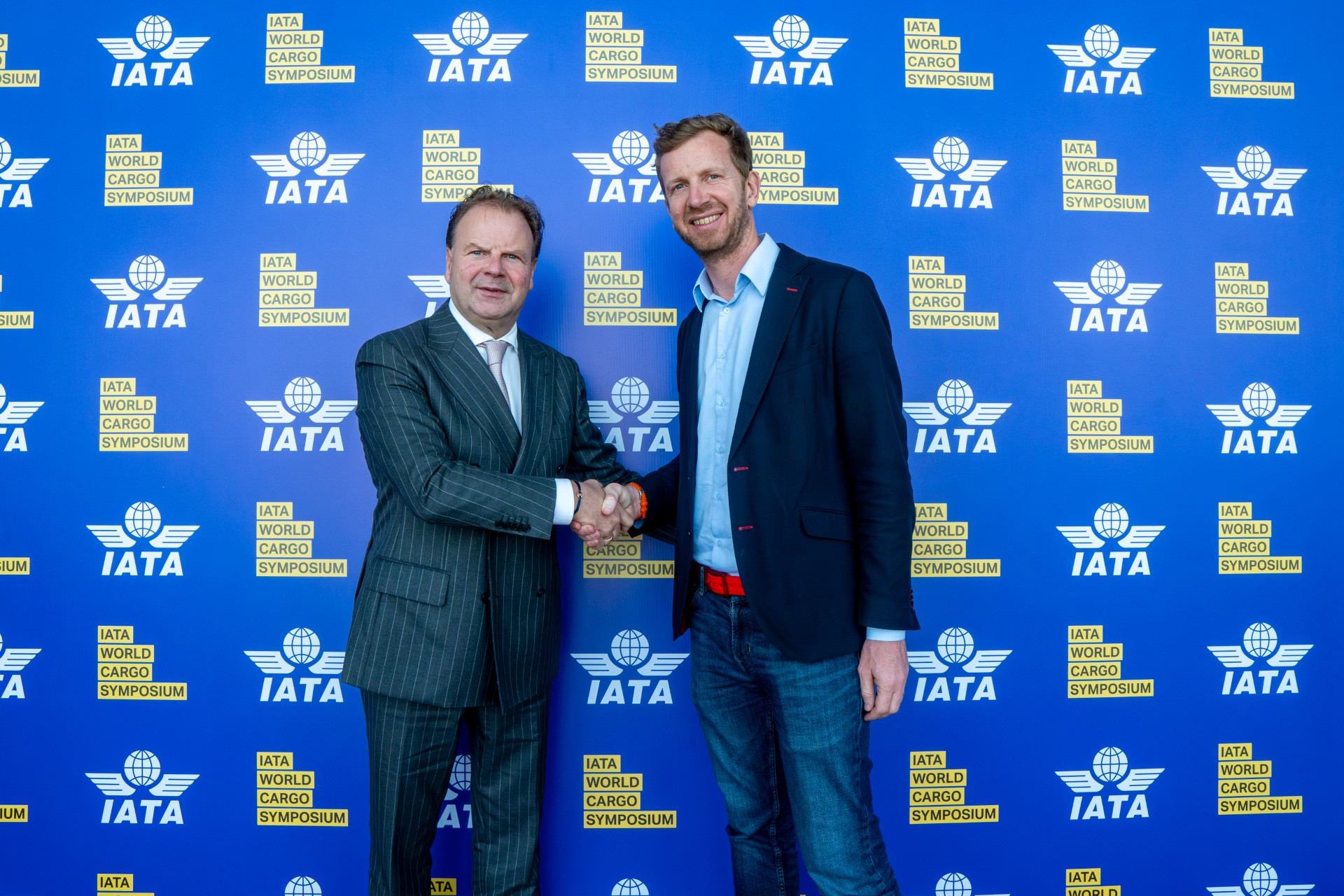 Delta Cargo y CargoAi firmaron un acuerdo de colaboración digital en el Simposio Mundial de Carga de la IATA